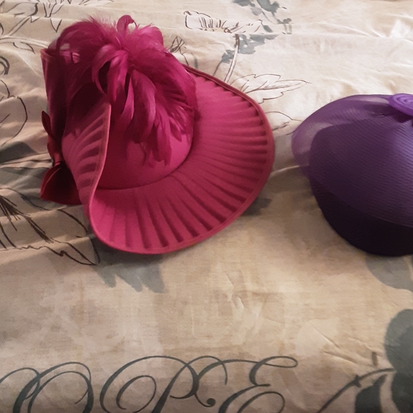 Dress hats - Picture 2 of 2
